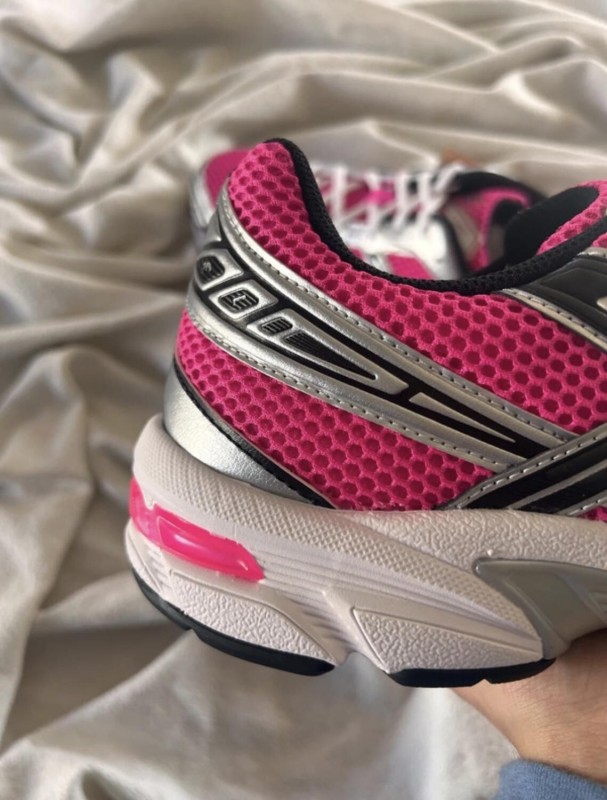 Asics gel 1130 neon pink glow silver 2