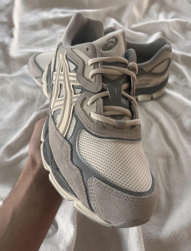 Asics NYC oyster grey cream 2