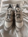 Asics NYC oyster grey cream