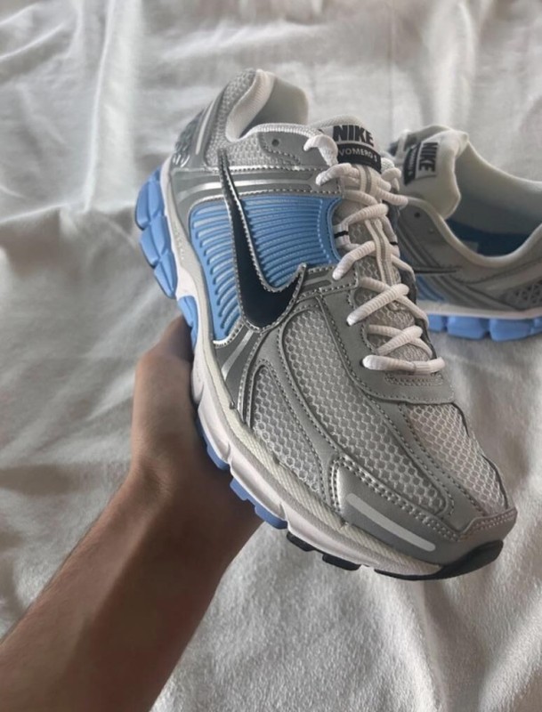 Nike zoom vomero 5 blue white black pure platinum metallic 2