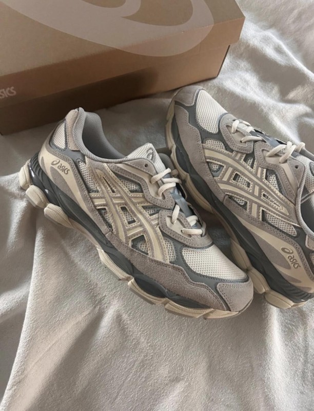 Asics NYC oyster grey cream 2