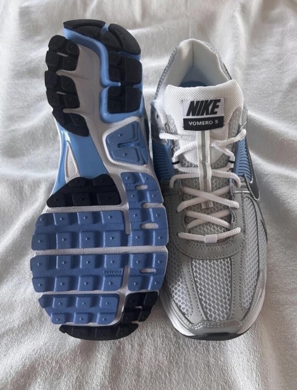 Nike zoom vomero 5 blue white black pure platinum metallic 2