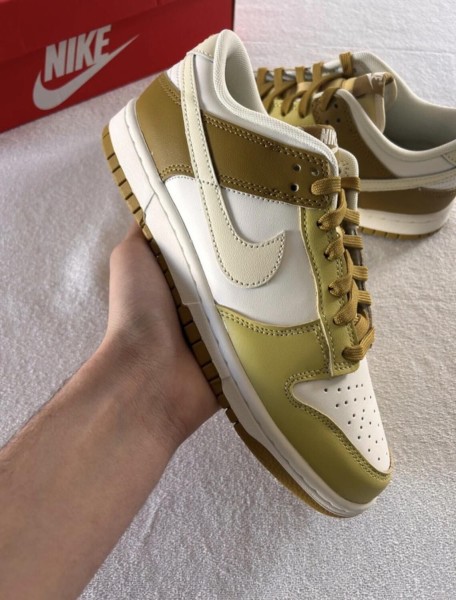Nike dunk low retro bronzine coconut milk cream yellow