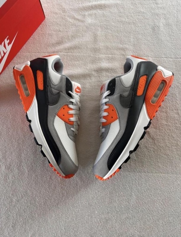 Nike airmax 90 white summit safety orange smoke grey 2