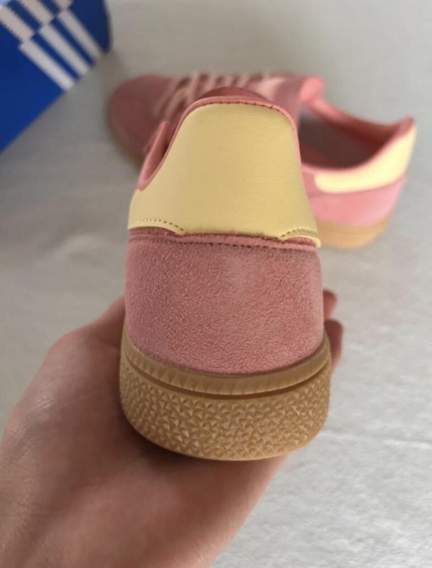 Spezial cream pink almost yellow ice 2
