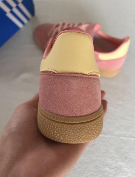 Spezial cream pink almost yellow ice