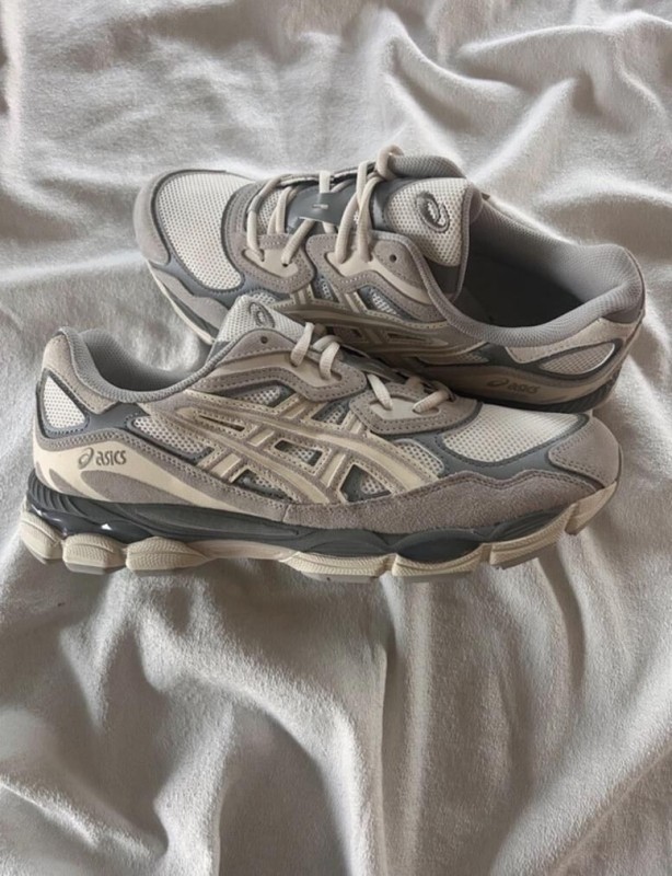 Asics NYC oyster grey cream 2