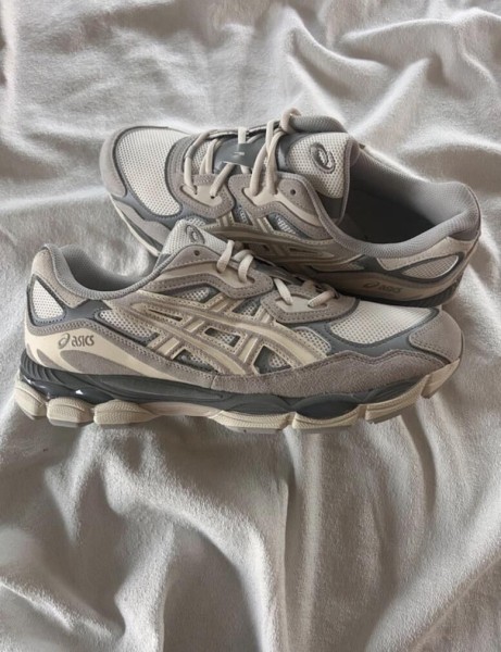 Asics NYC oyster grey cream
