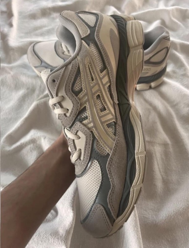 Asics NYC oyster grey cream 2
