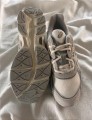 Asics NYC oyster grey cream