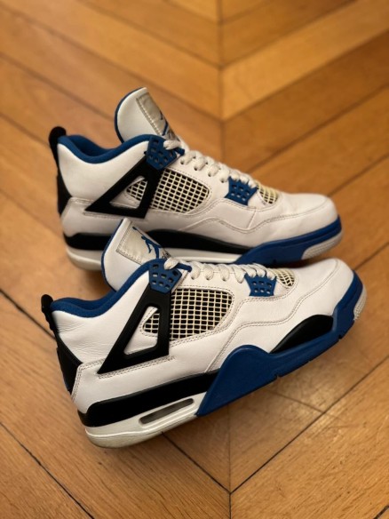 Air Jordan 4 Retro Motorsport 2017