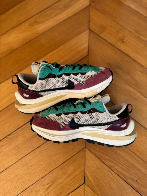 Nike Vaporwaffle Sacai Vilain Red 2