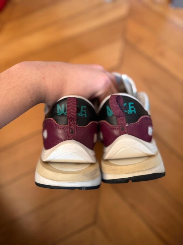 Nike Vaporwaffle Sacai Vilain Red 2