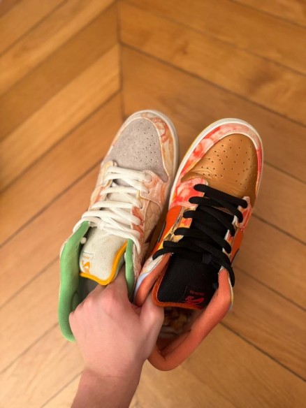 Nike SB Dunk Low Street Hawker
