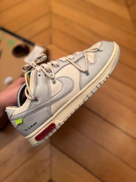 Nike Dunk Low Off White Lot 25