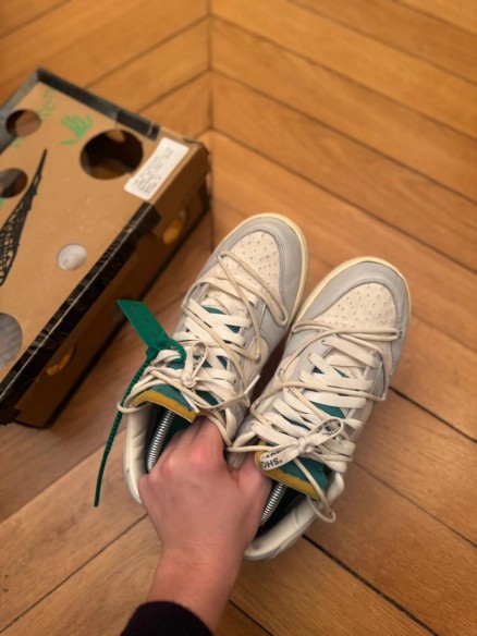 Nike Dunk Low Off White Lot 25