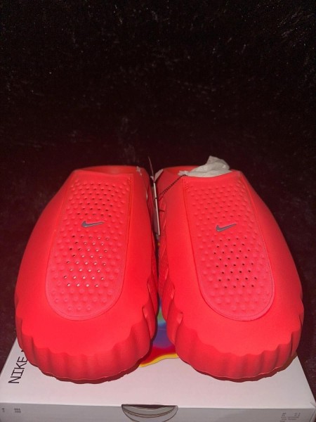 Nike Mind 001 Red