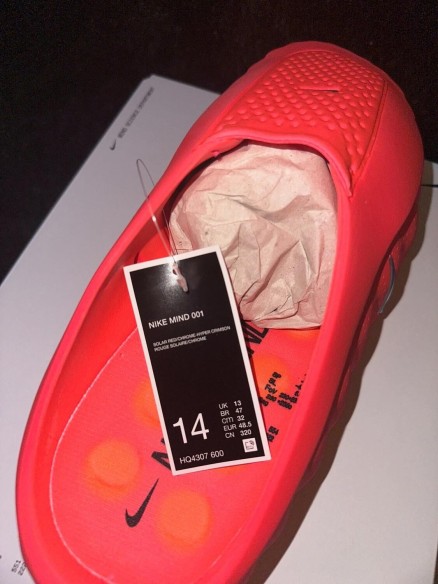 Nike Mind 001 Red
