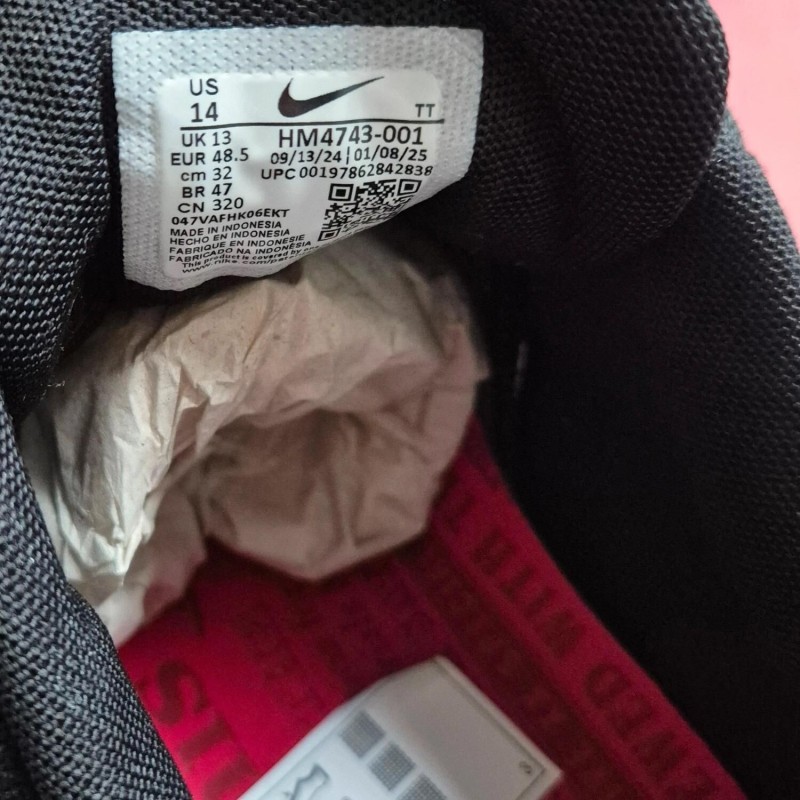 Air Max 95 x Levi's "Black Denim" 2