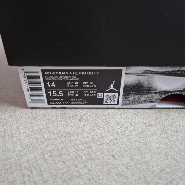 Jordan 4 "Flight Club"