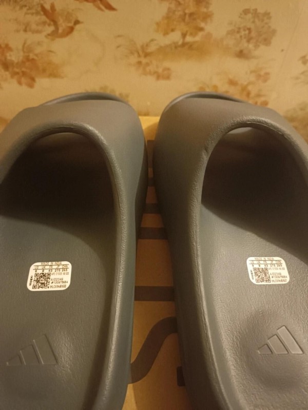 adidas Yeezy Slide Marine 2