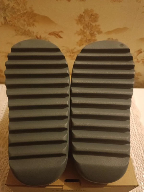 adidas Yeezy Slide Marine 2