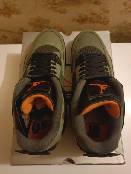 Jordan 4 Undefeated