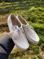 Mocassins en cuir blanc Clarks Wallabee - Taille 40 - Neuf