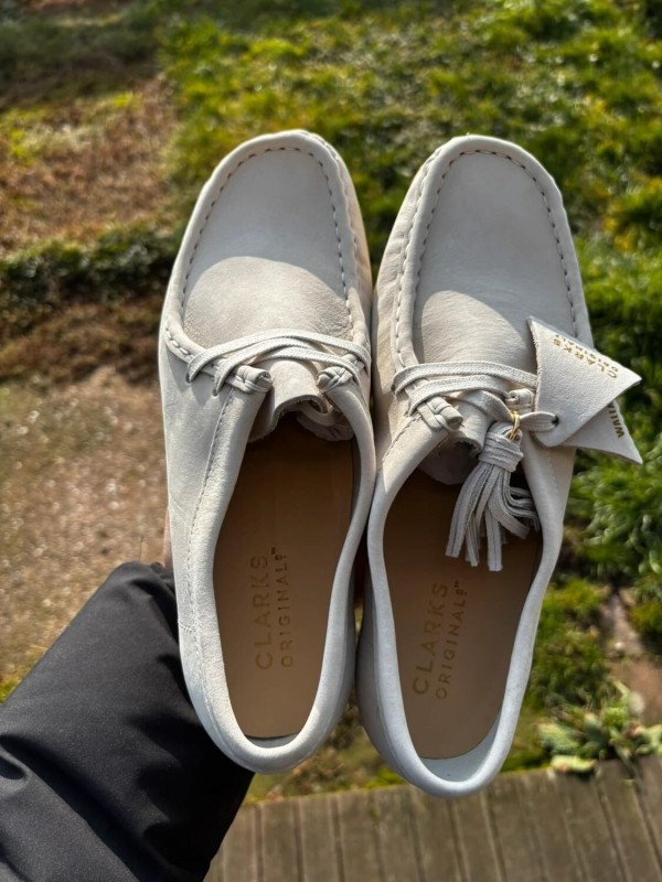 Mocassins en cuir blanc Clarks Wallabee - Taille 41,5 - Neuf 2
