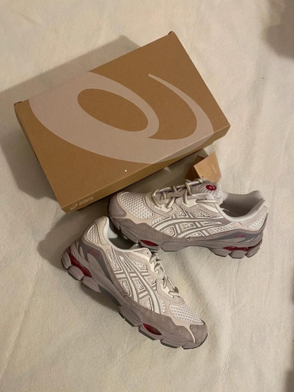 asics gel nyc cream moonrock pink / cream cloud grey / gris crème