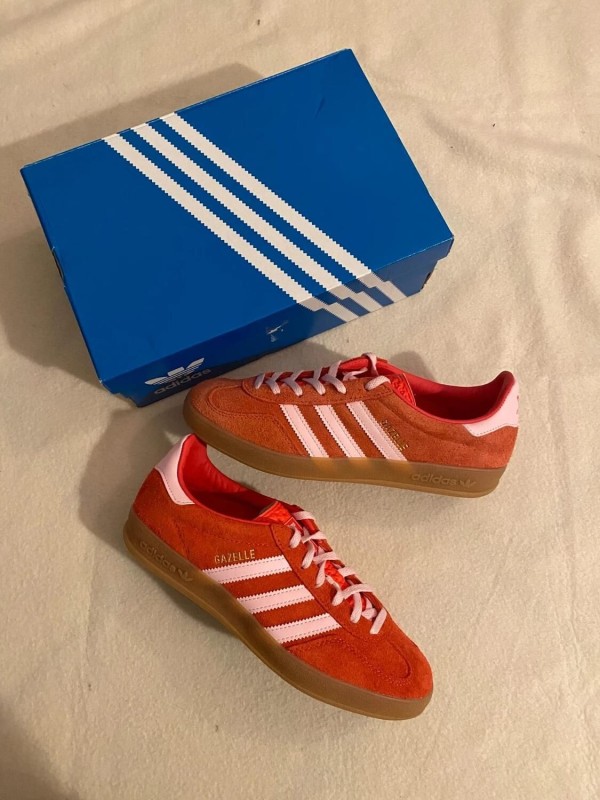 adidas gazelle indoor pink ruby red / rose rouge