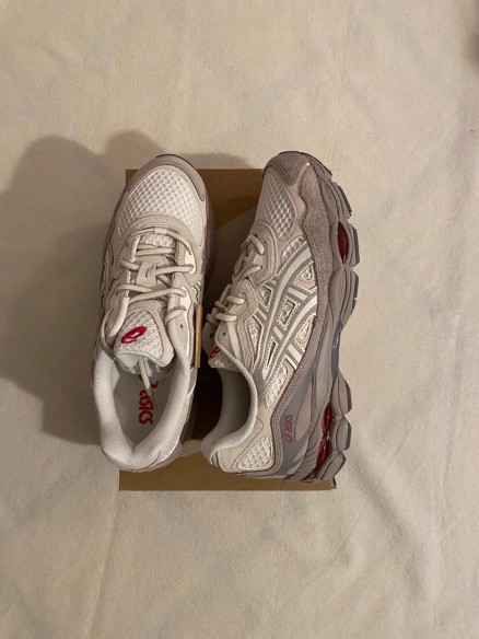 asics gel nyc cream moonrock pink / cream cloud grey / gris crème