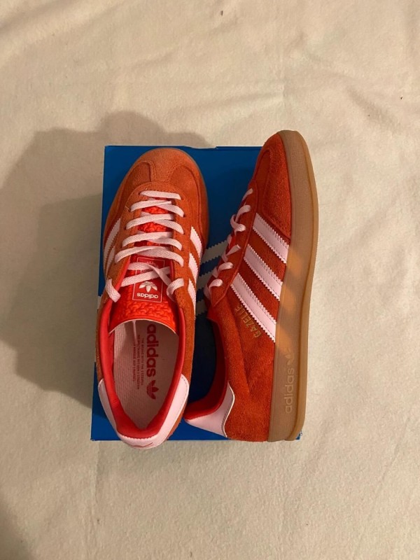 adidas gazelle indoor pink ruby red / rose rouge 2