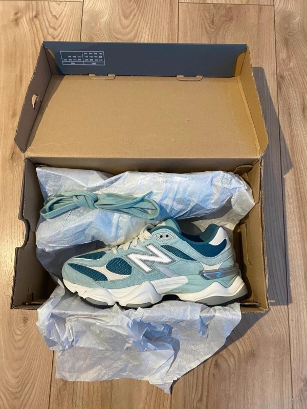 New Balance 9060 Green cream / new spruce salt marsh / turtledove 2