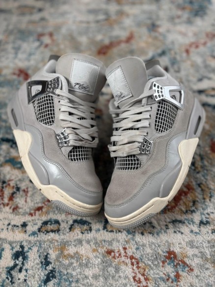 Air Jordan 4 Frozen