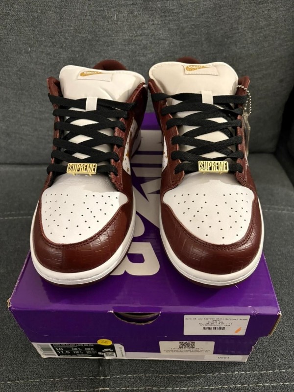 Nike SB dunk low supreme star barkroot marron 44 2