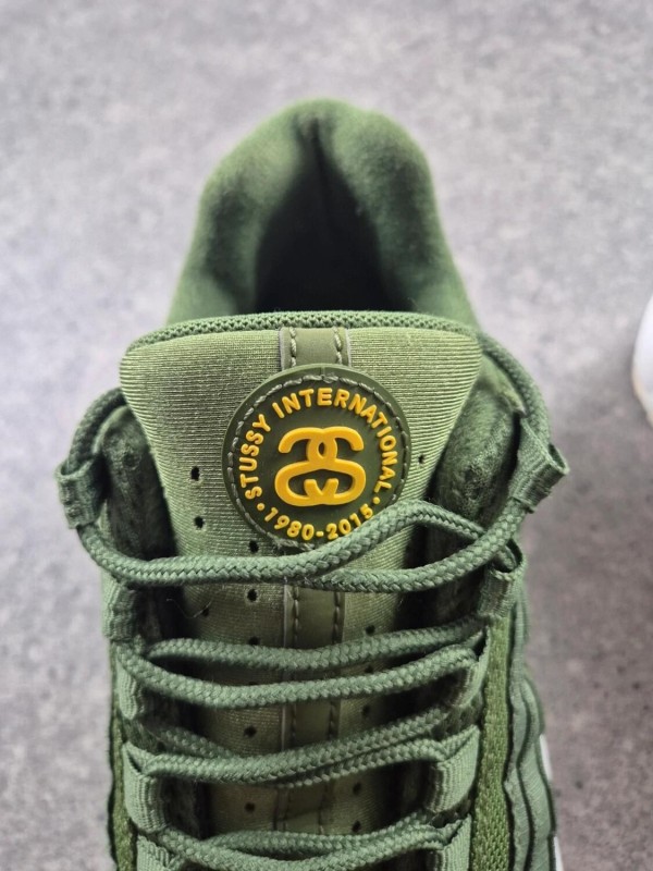 Nike Air Max 95 Stussy taille 41 2