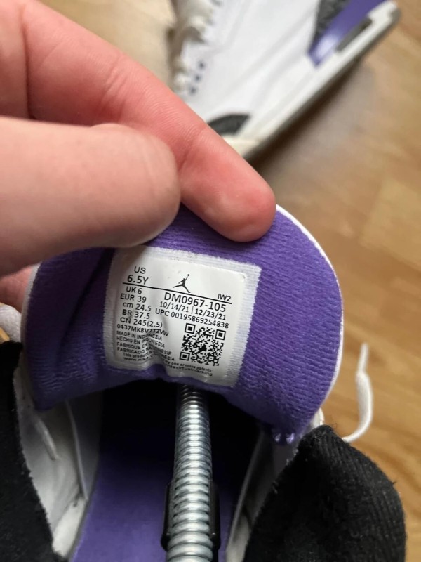 Jordan 3 iris foncé violette 2