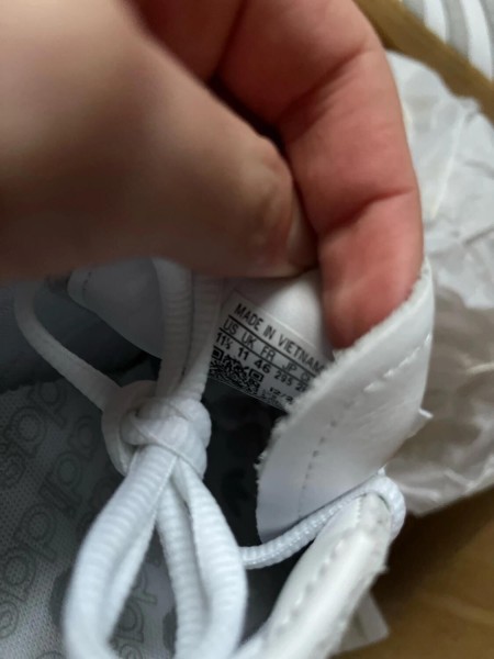 adidas handball spezial blanche grise daim et midsole gum