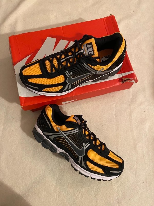 Nike zoom vomero 5 sundial black orange / noir jaune orange 2
