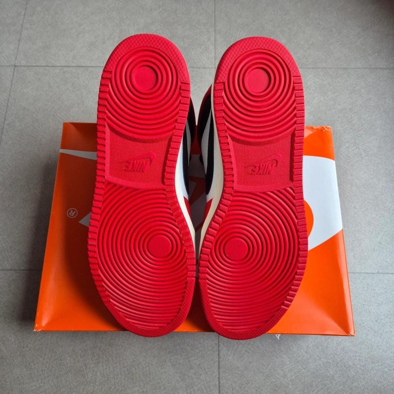 Jordan 1 AJKO "Chicago" 2
