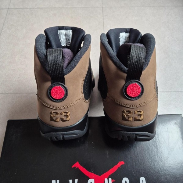 Jordan 9 OG "Olive"