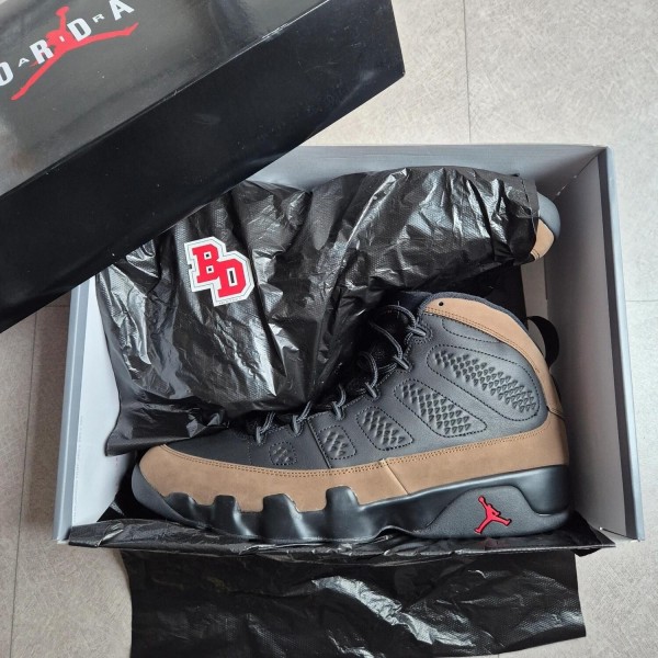 Jordan 9 OG "Olive"
