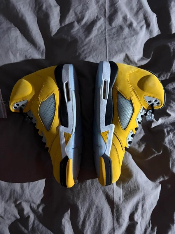 Nike Air Jordan 5 Tokyo 2