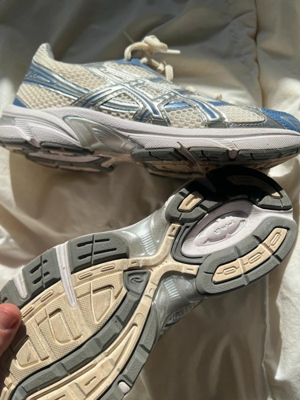 Ascis gel 1130 white shark skin 2