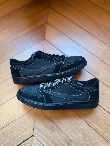 Air Jordan 1 Low Travis Scott Black Phantom