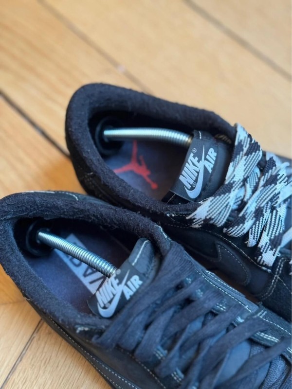 Air Jordan 1 Low Travis Scott Black Phantom 2
