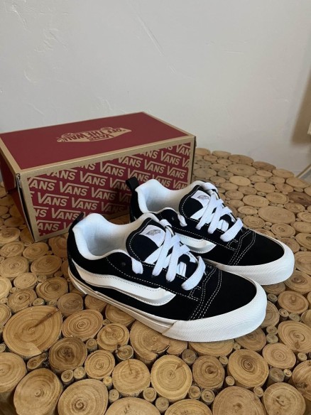 vans knu skool blanche et noire taille 36,5