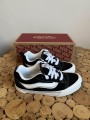 vans knu skool blanche et noire taille 36,5