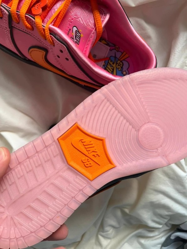 Nike dunk low super nana 2